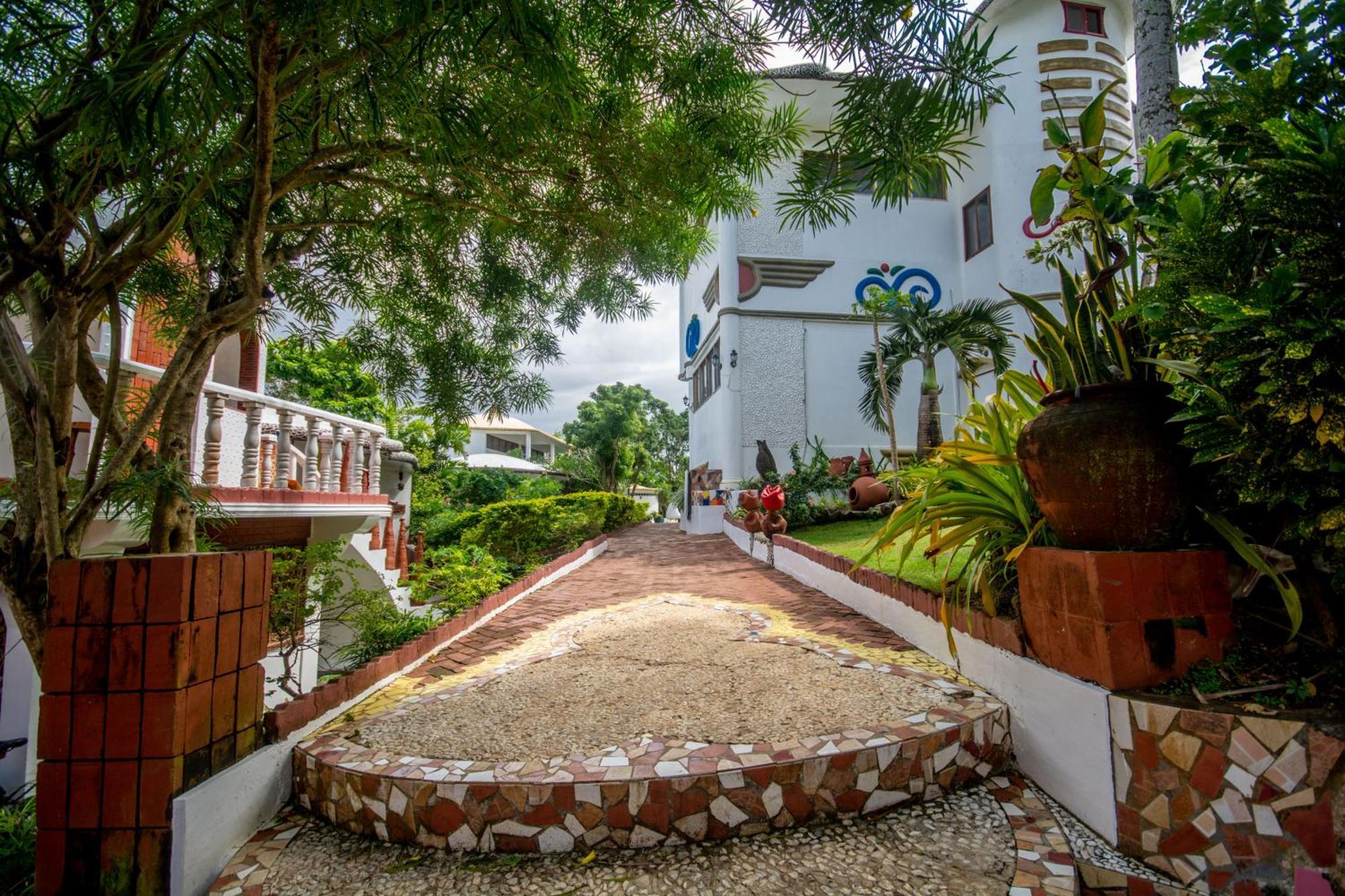 Casa De Arte Hotel Manoc-Manoc Bagian luar foto